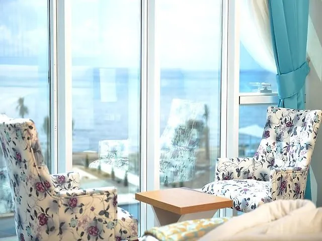 Notion Kesre Beach Hotel İzmir 4*,